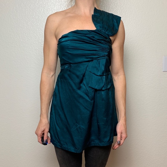 Silk charmeuse asymmetrical bow shoulder top - Picture 2 of 7